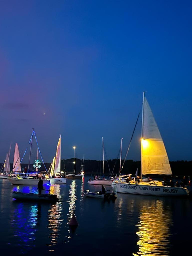 Powidz Lakeside Hotel & Restaurant Экстерьер фото