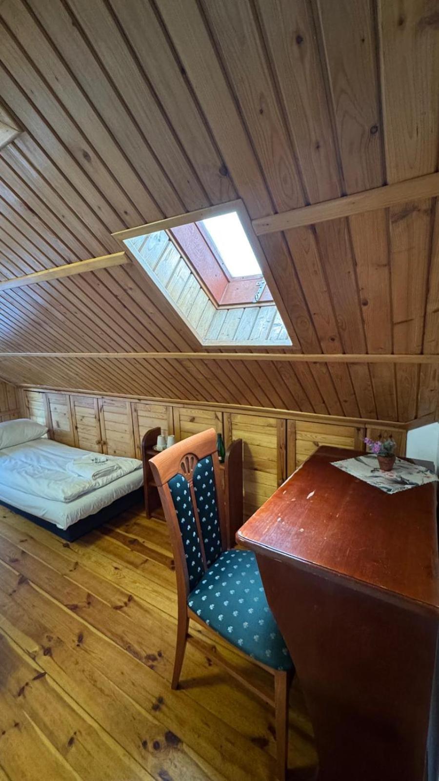 Powidz Lakeside Hotel & Restaurant Экстерьер фото