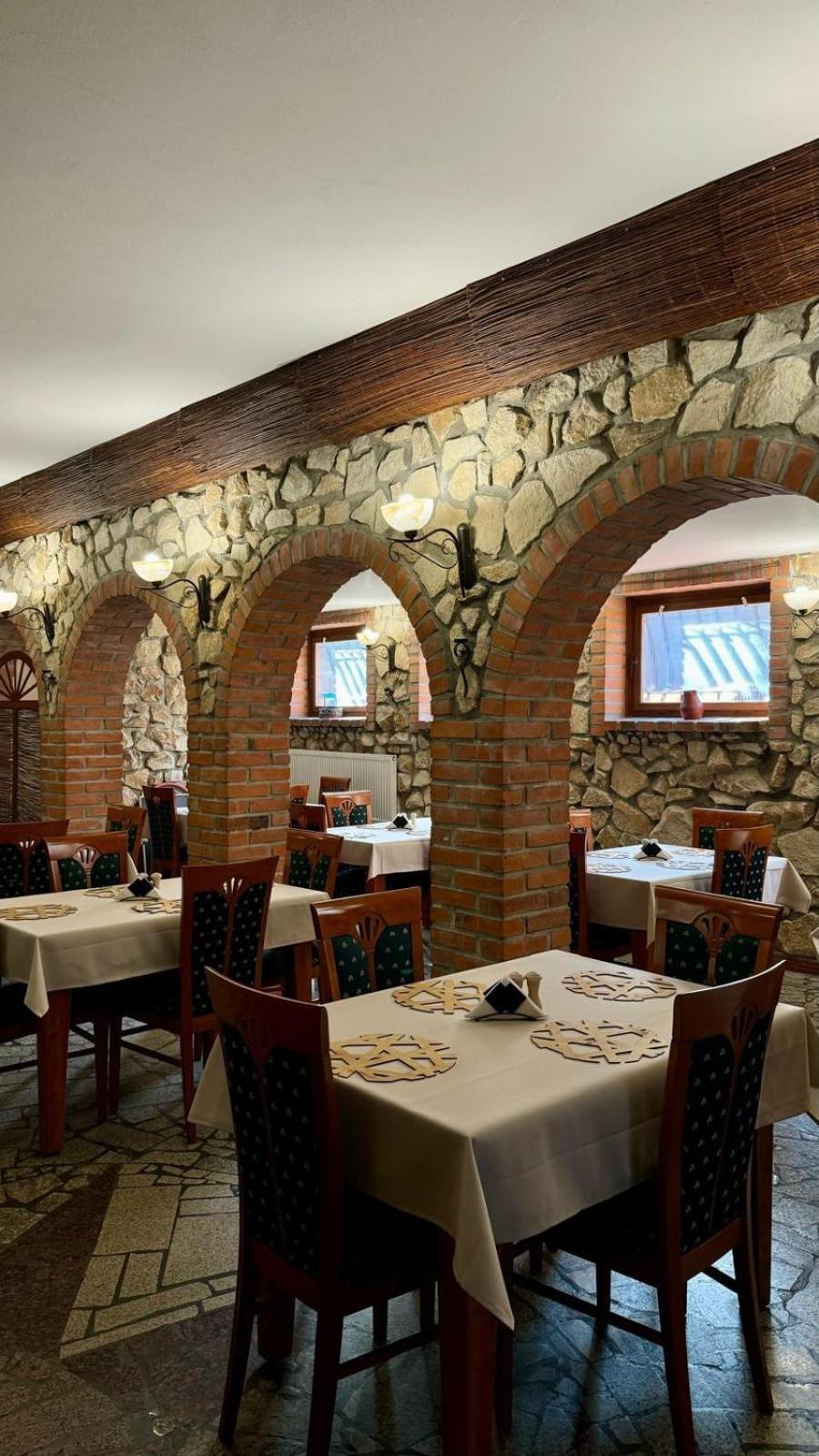 Powidz Lakeside Hotel & Restaurant Экстерьер фото
